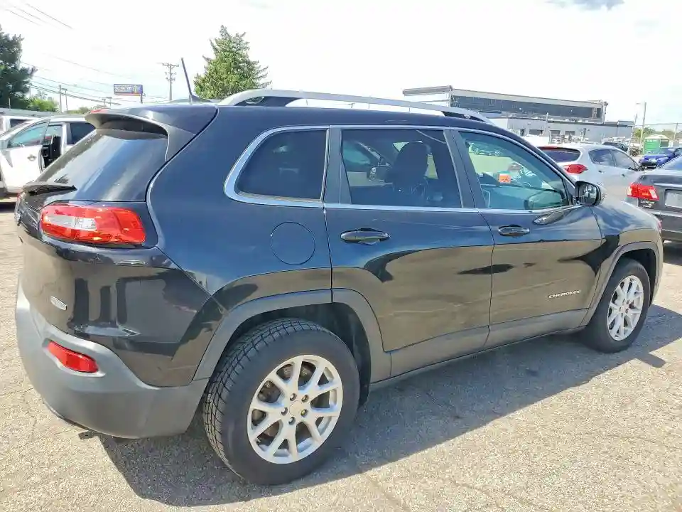 1C4PJLCS2GW207894 2016 JEEP CHEROKEE-2