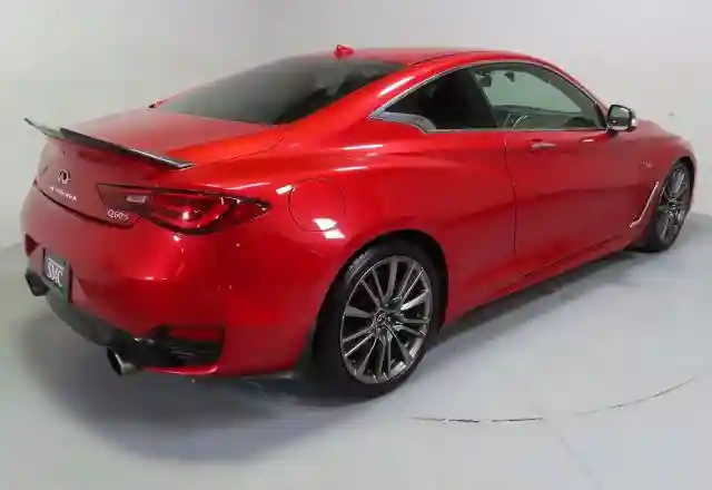 JN1FV7EK6HM610622 2017 INFINITI Q60-2