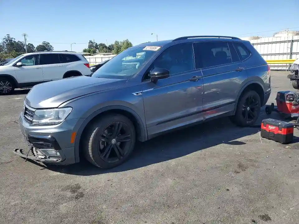 3VV2B7AX0KM164728 2019 VOLKSWAGEN TIGUAN-0