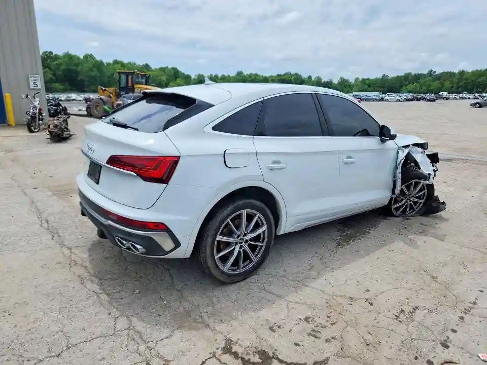 WA114AFY1N2108662 2022 AUDI SQ5-2