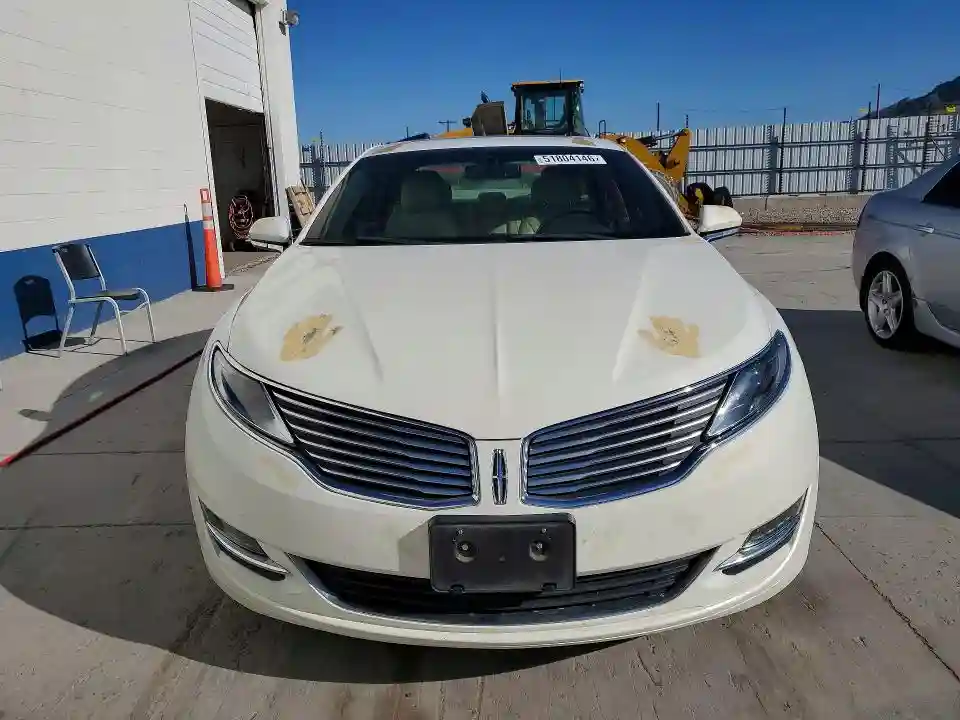 3LN6L2JK0DR824031 2013 LINCOLN MKZ-4