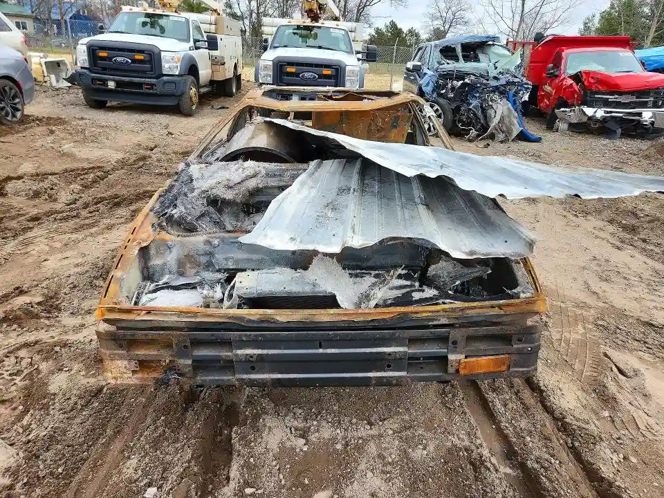 1G2PM37R6GP255301 1986 PONTIAC FIERO-4