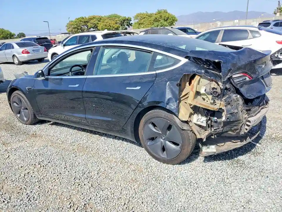 5YJ3E1EA1LF805615 2020 TESLA MODEL 3-1