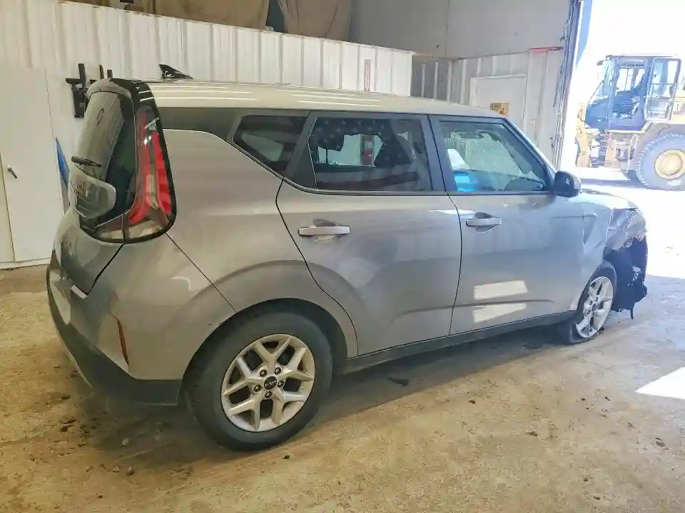 KNDJ23AU9P7881722 2023 KIA SOUL-2