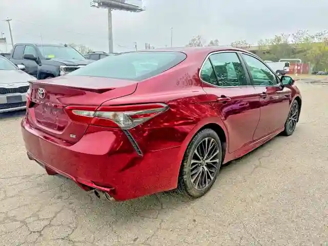4T1B11HK0JU500358 2018 TOYOTA CAMRY-3