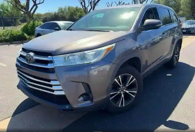 5TDZZRFHXKS319579 2019 TOYOTA HIGHLANDER-1