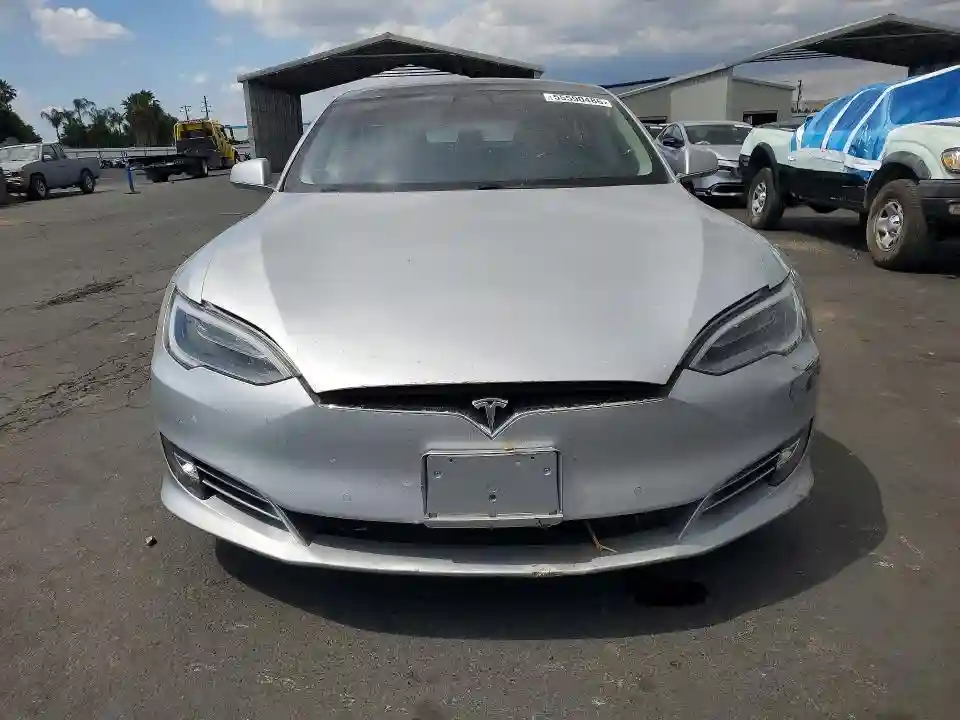 5YJSA1E27JF276751 2018 TESLA MODEL S-4