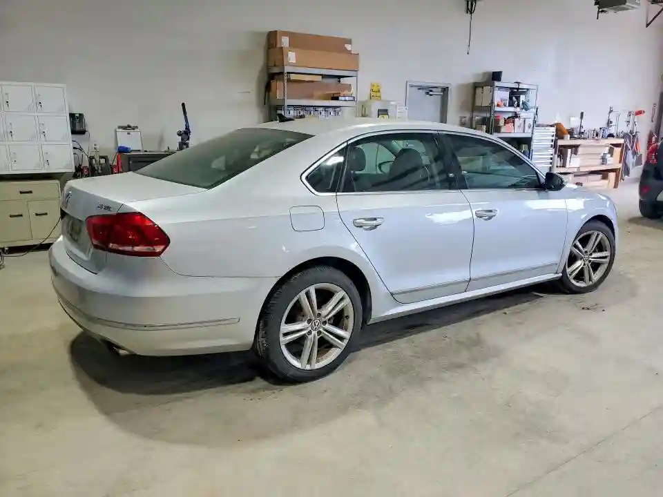 1VWCM7A38CC009094 2012 VOLKSWAGEN PASSAT-2