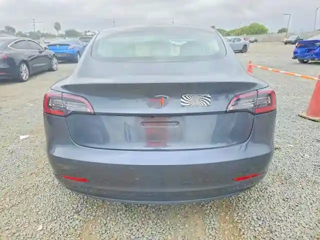 5YJ3E1EA9MF850304 2021 TESLA MODEL 3-5
