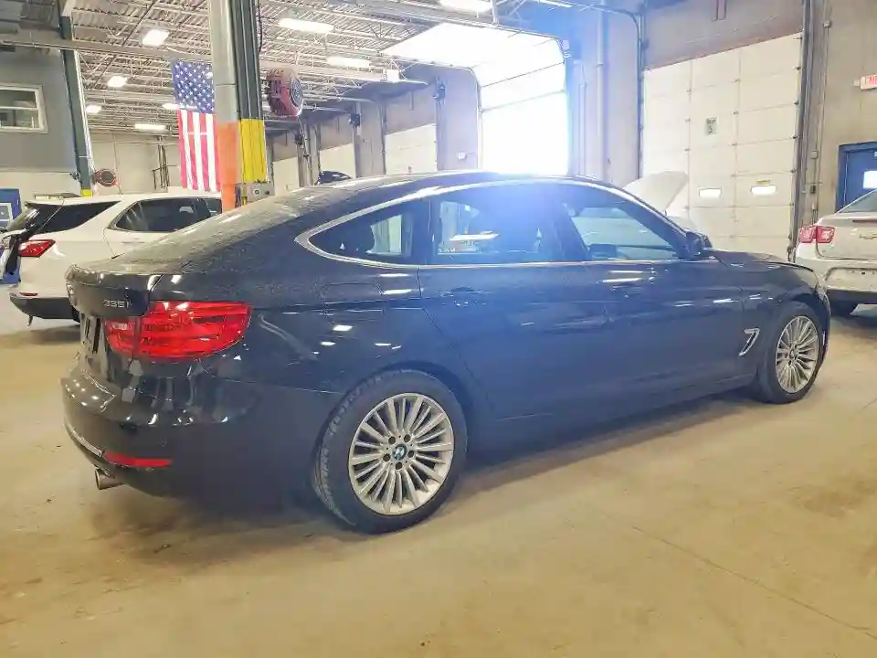 WBA3X9C56FD868099 2015 BMW 3 SERIES-2