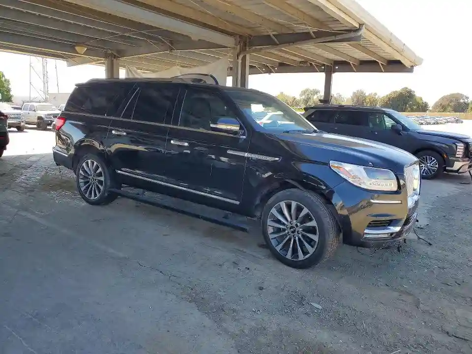 5LMJJ3JT8JEL08798 2018 LINCOLN NAVIGATOR-3