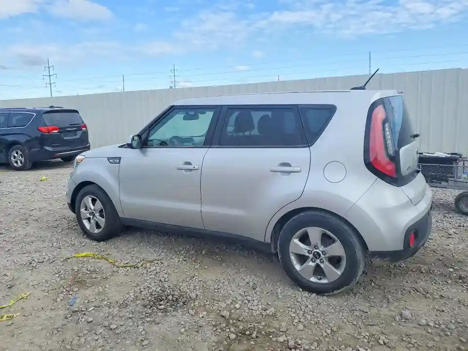 KNDJN2A25K7023642 2019 KIA SOUL BASE-1