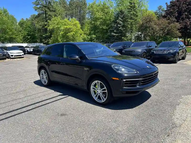 WP1AE2AY8KDA52072 2019 PORSCHE CAYENNE-0