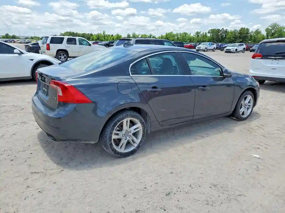 YV126MFB4F1307868 2015 VOLVO S60-2