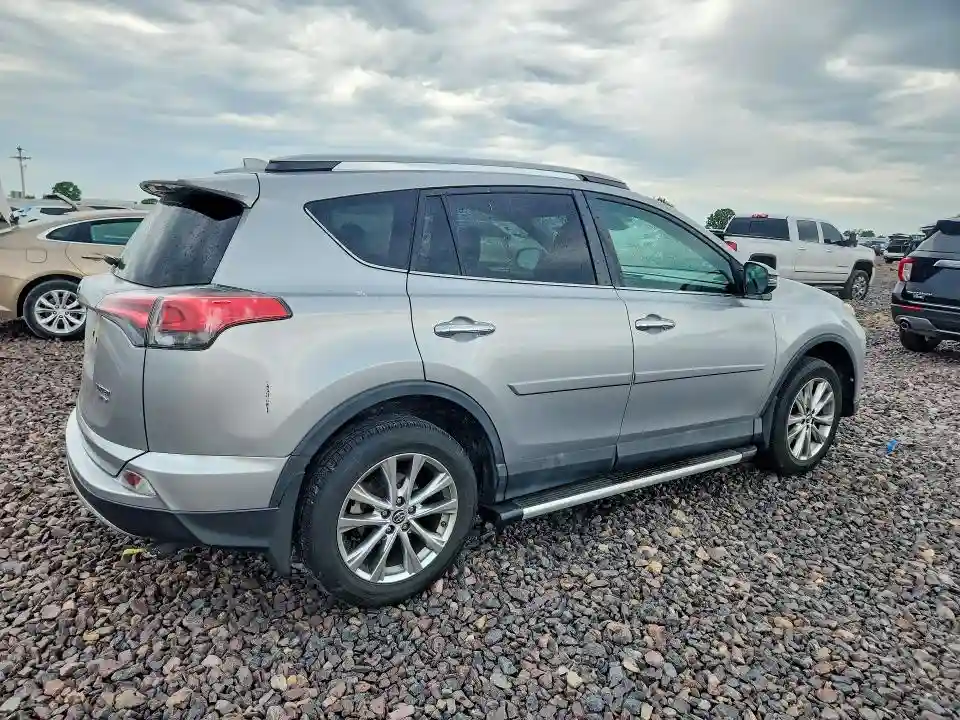 2T3DFREV5JW702899 2018 TOYOTA RAV4-2
