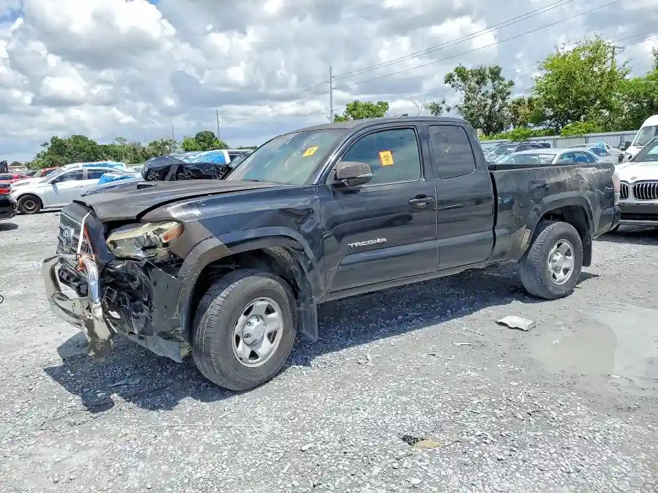 5TFRZ5CN9HX025483 2017 TOYOTA TACOMA-0