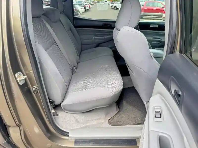 3TMLU4EN8BM060850 2011 TOYOTA TACOMA-5