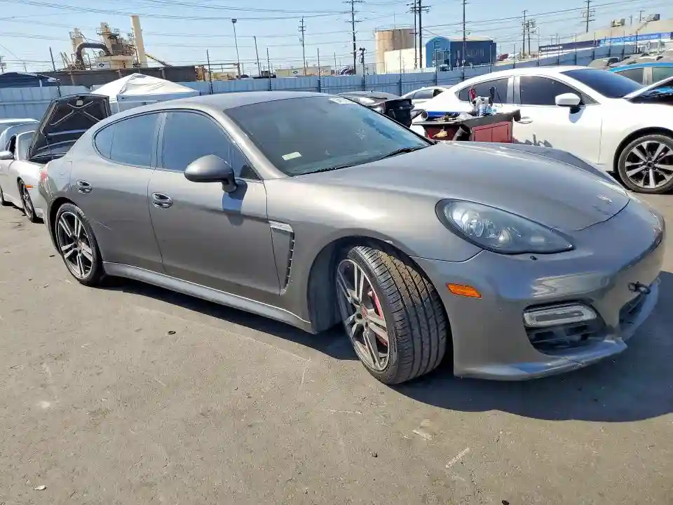 WP0AF2A75DL076568 2013 PORSCHE PANAMERA-3
