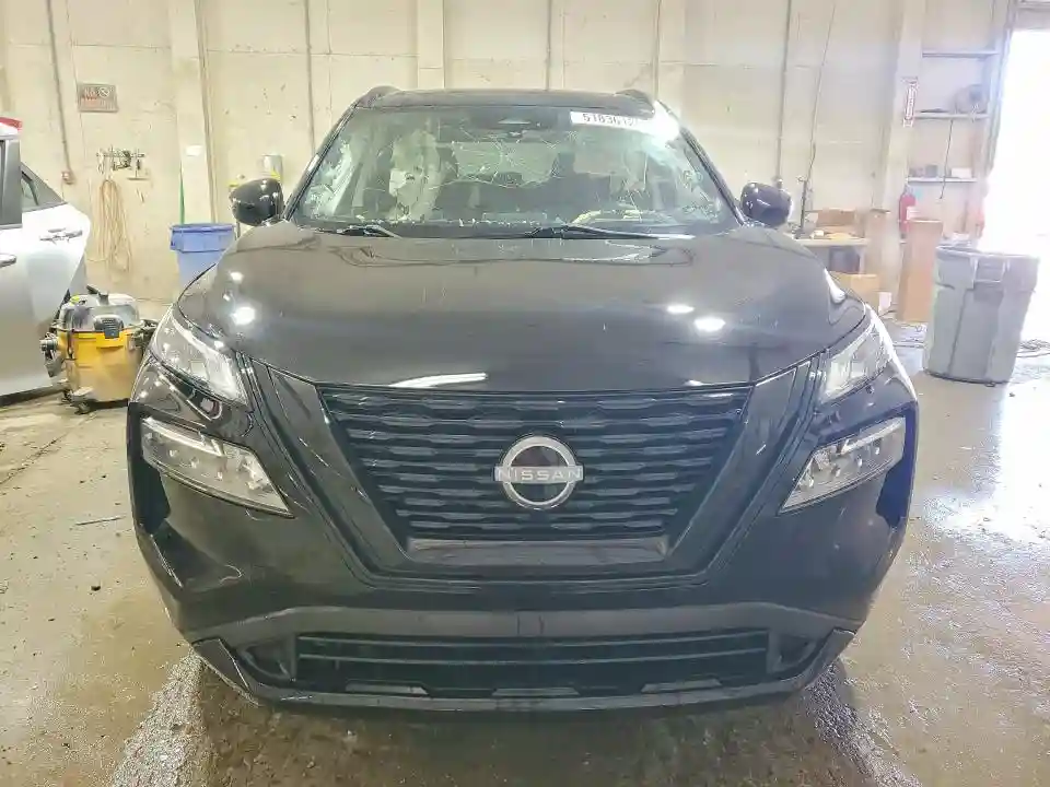 JN8BT3BB8PW215461 2023 NISSAN ROGUE-4