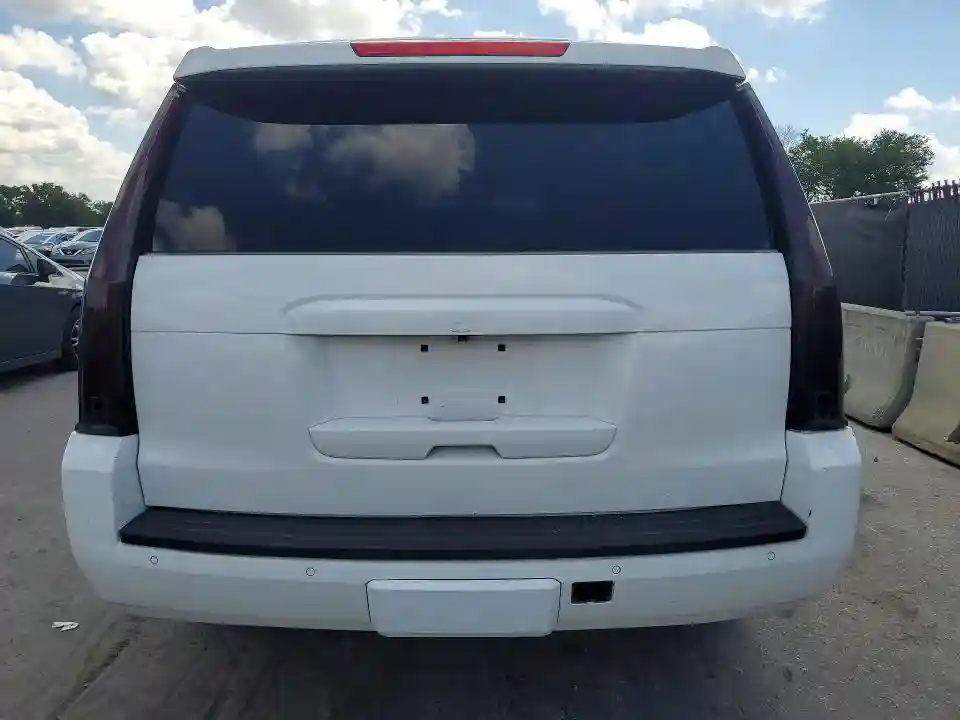 1GNSKHKC9HR344708 2017 CHEVROLET SUBURBAN-5