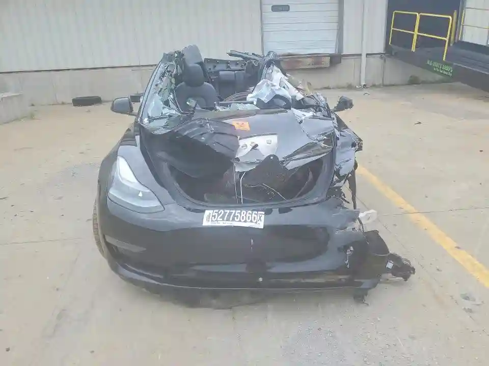 5YJ3E1EA4PF436478 2023 TESLA MODEL 3-4
