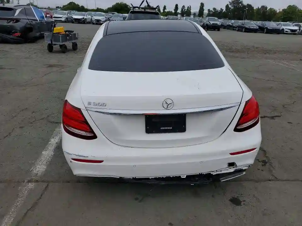 WDDZF4JB8KA506501 2019 MERCEDES-BENZ E-CLASS-5