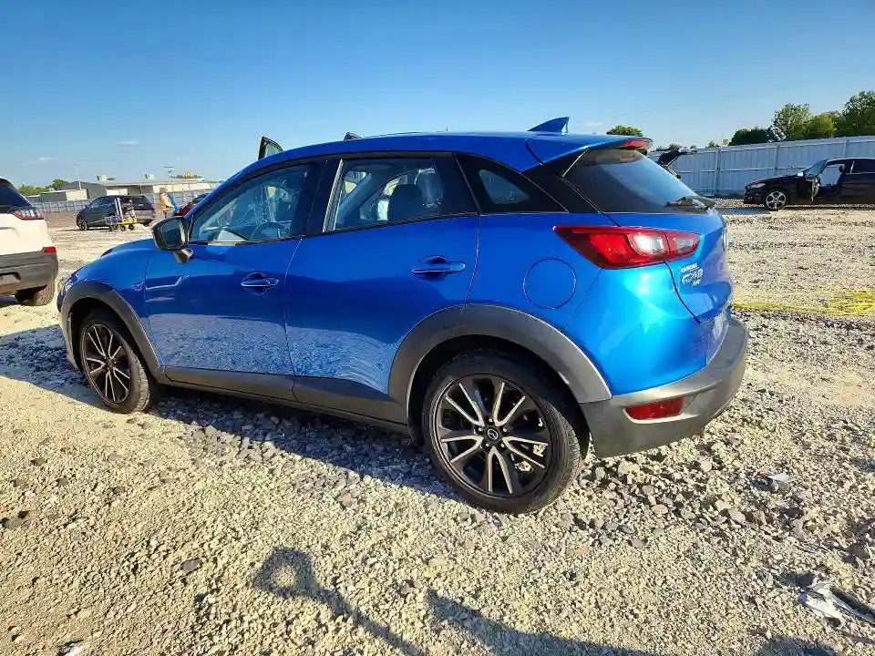 JM1DKFC70H0176310 2017 MAZDA CX-3-1