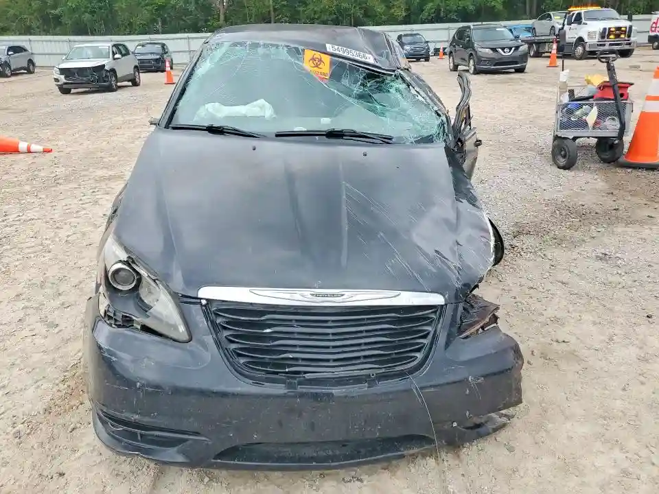 1C3CCBBG7DN744864 2013 CHRYSLER 200-4