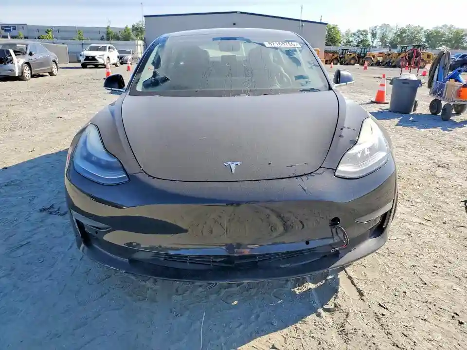 5YJ3E1EA4KF410603 2019 TESLA MODEL 3-4