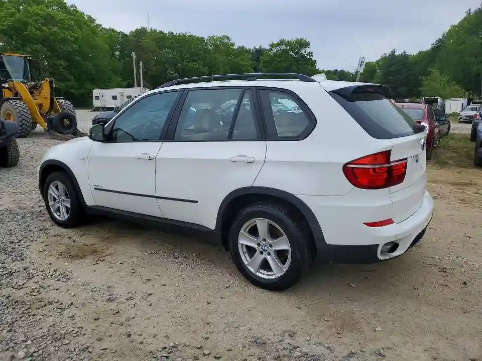 5UXZV4C51CL755019 2012 BMW X5-1