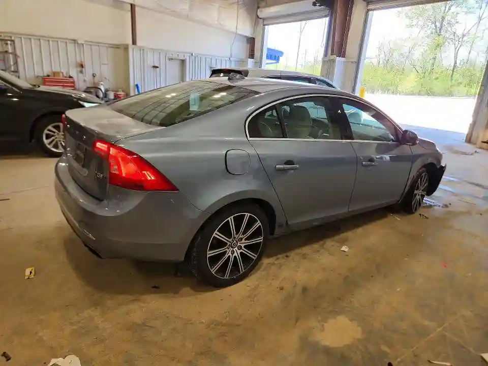 LYV402TK7JB173030 2018 VOLVO S60-2