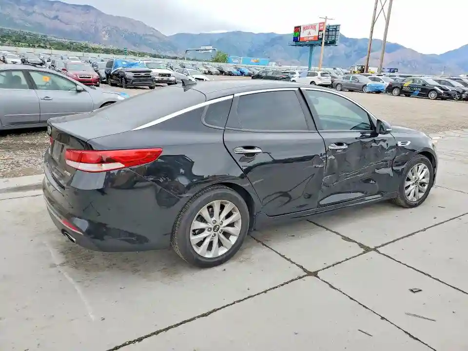5XXGT4L3XGG059861 2016 KIA OPTIMA-2
