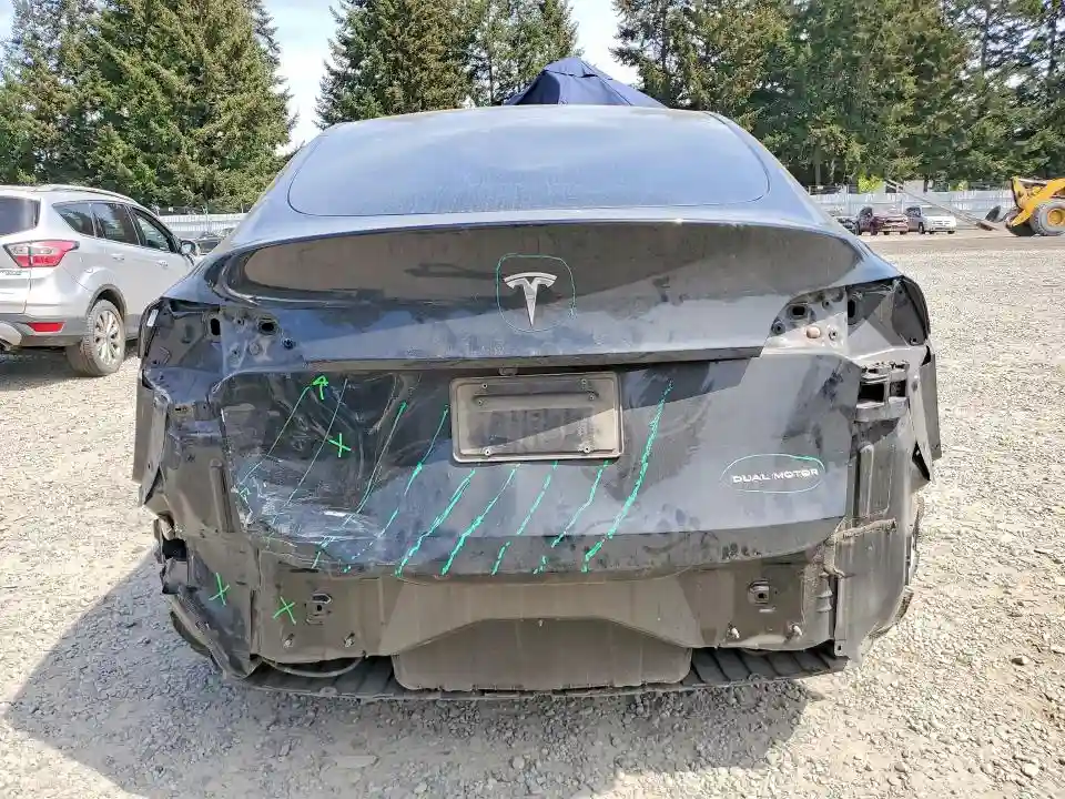 7SAYGAEE3RF989115 2024 TESLA MODEL Y-5