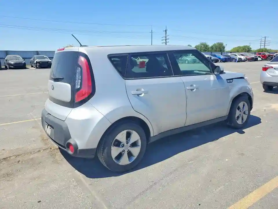 KNDJN2A24G7852774 2016 KIA SOUL BASE-2
