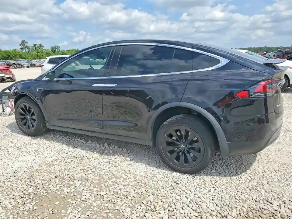 5YJXCBE26HF069008 2017 TESLA MODEL X-1