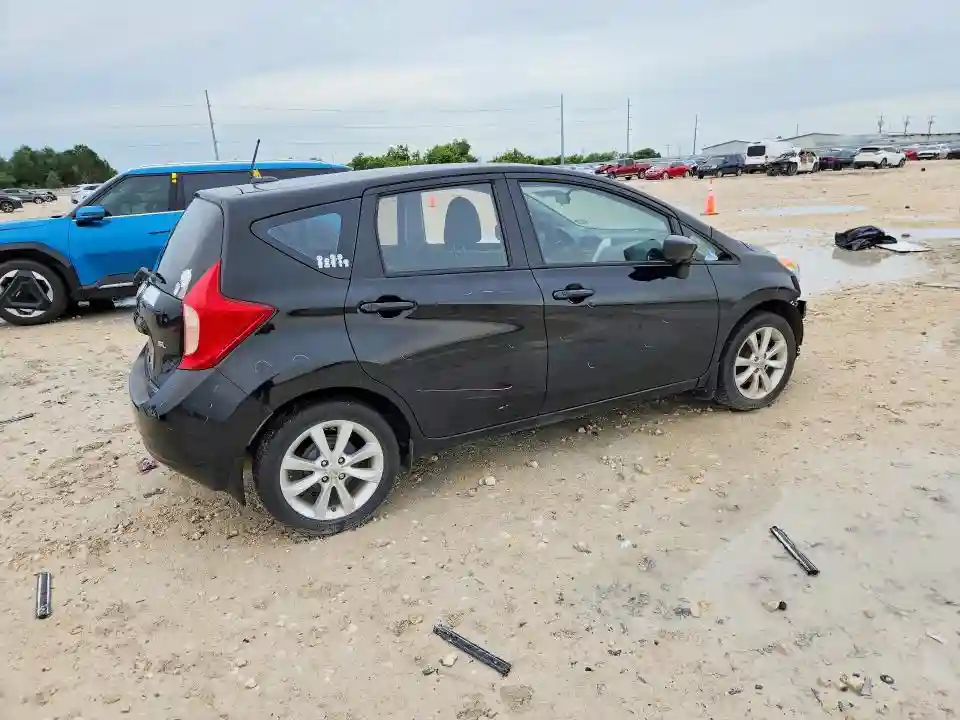 3N1CE2CP6FL405409 2015 NISSAN VERSA-2