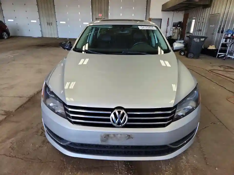 1VWBH7A39CC028527 2012 VOLKSWAGEN PASSAT-4