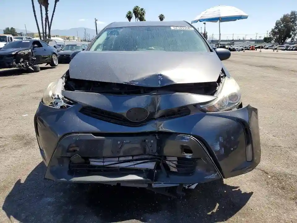 JTDZN3EU3GJ051082 2016 TOYOTA PRIUS V FO-4