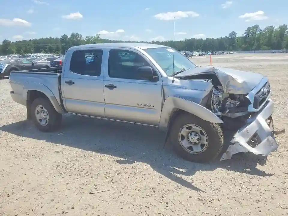 3TMLU4EN5FM182359 2015 TOYOTA TACOMA V6-3