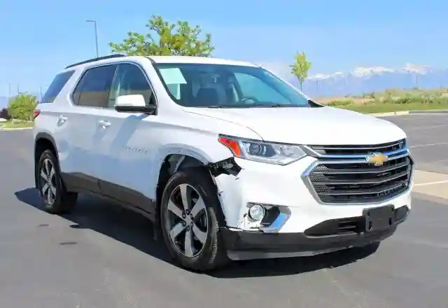 1GNEVHKW5KJ286083 2019 CHEVROLET TRAVERSE-0