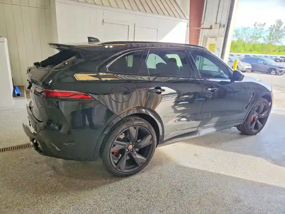SADCZ2EE3NA693459 2022 JAGUAR F-PACE-2