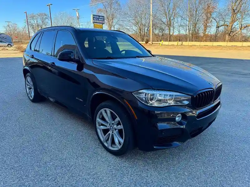 5UXKR6C55J0U15260 2018 BMW X5-0