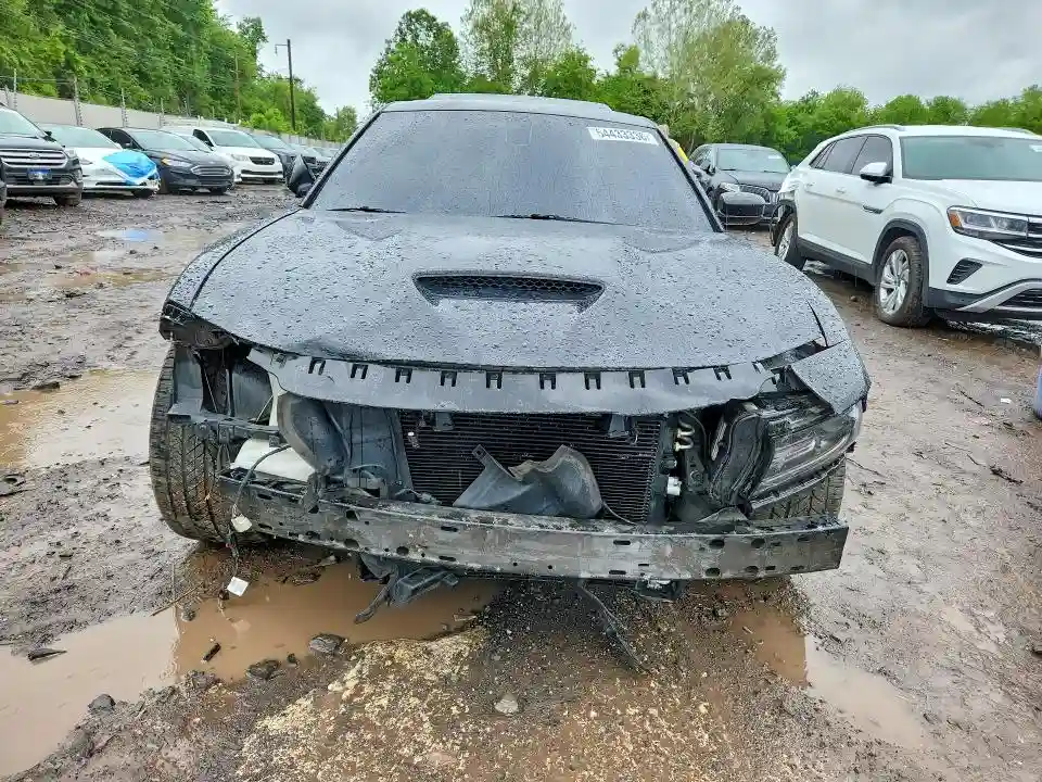 2C3CDXGJ8KH519423 2019 DODGE CHARGER-4