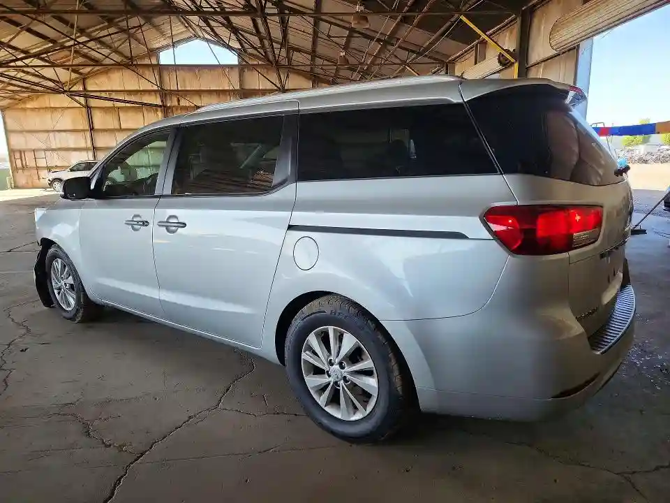 KNDMB5C17H6240247 2017 KIA SEDONA-1