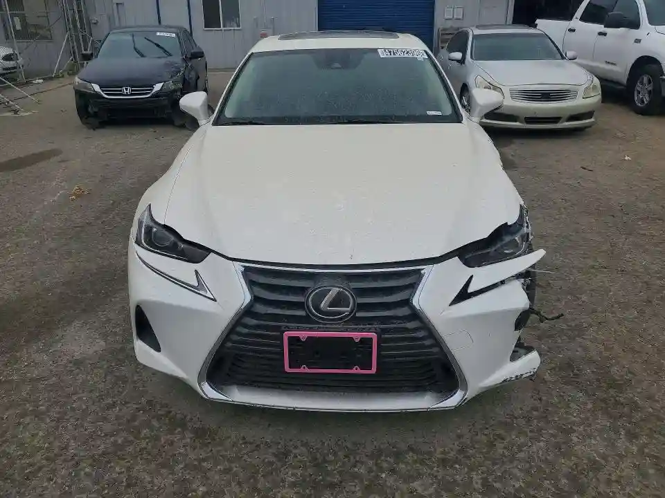 JTHBA1D24J5083913 2018 LEXUS IS-4