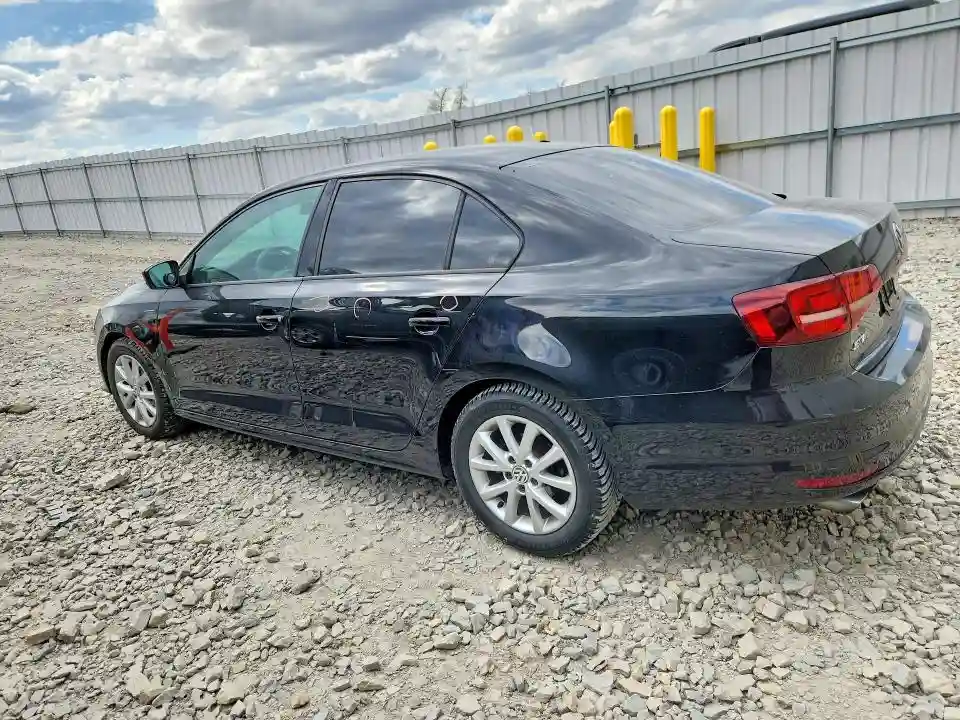 3VW267AJ5GM326520 2016 VOLKSWAGEN JETTA-1