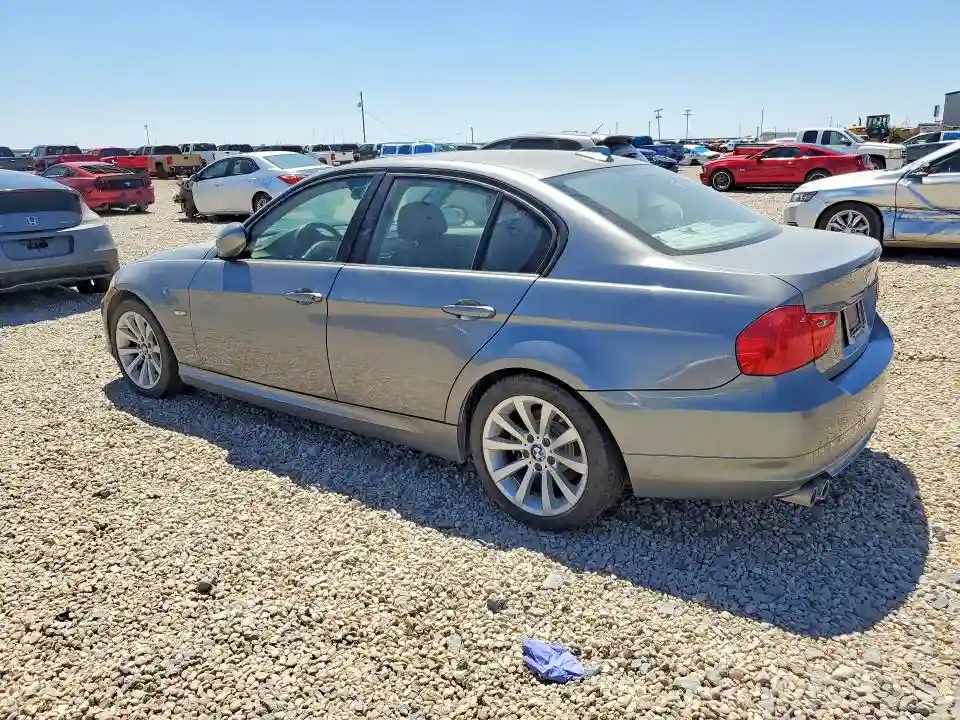 WBAPH7C52BE683197 2011 BMW 3 SERIES-1