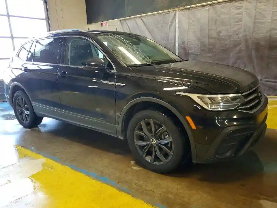 3VV2B7AX9PM053375 2023 VOLKSWAGEN TIGUAN-3