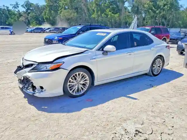 4T1B21HK3JU002734 2018 TOYOTA CAMRY SOLA-0
