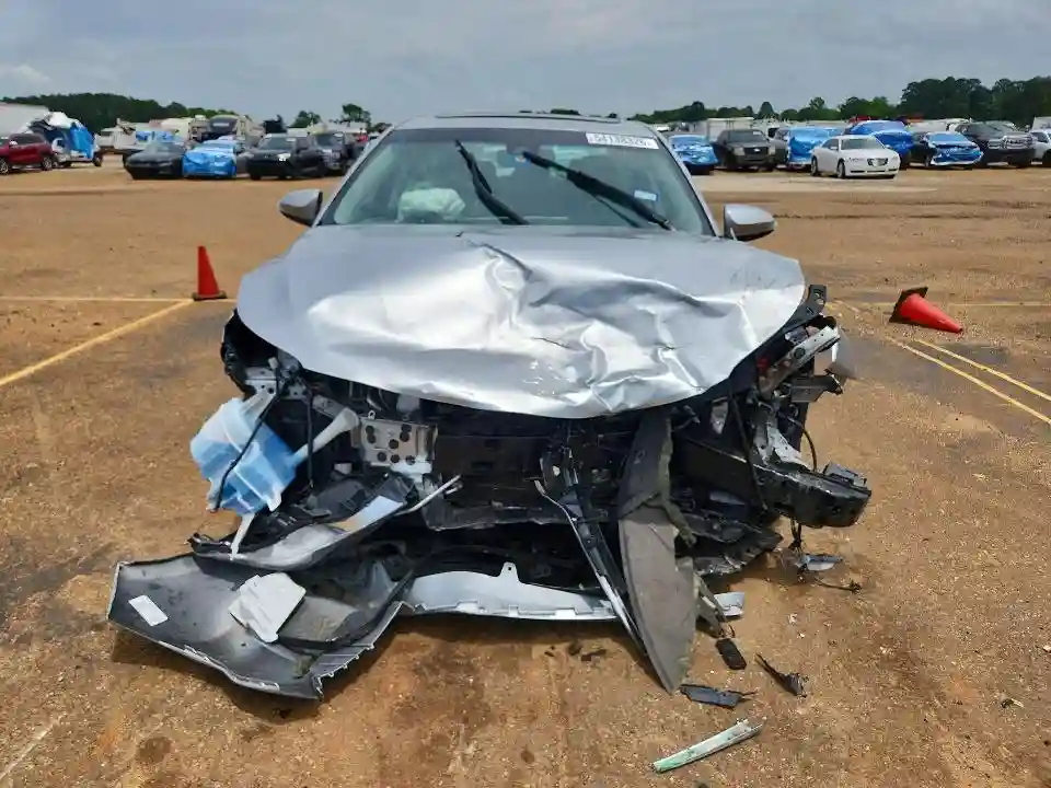 4T1BK1EB3JU275497 2018 TOYOTA AVALON-4